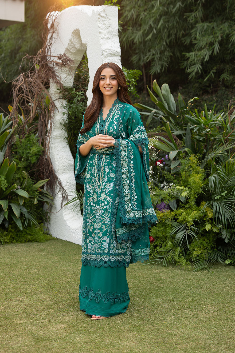 Sobia Nazir 8B Luxury Lawn Stitched